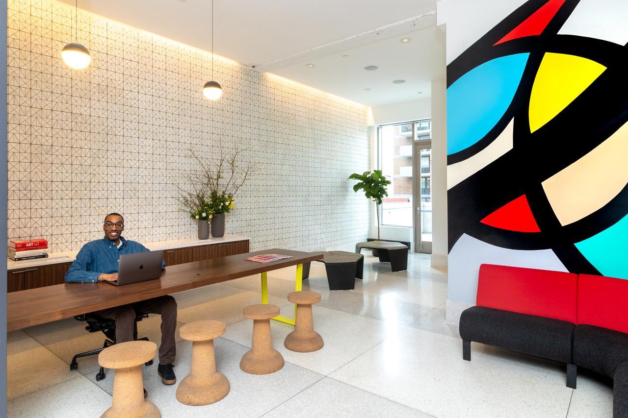 Pod Times Square Hotel New York Exterior photo